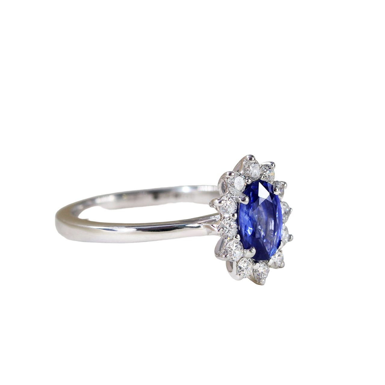 Light Blue Oval Sapphire Engagement Ring - 1.00ct