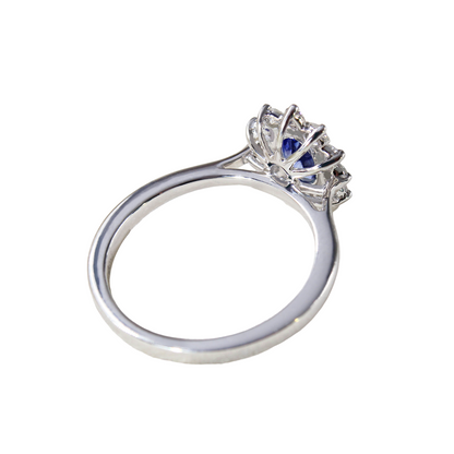 Light Blue Oval Sapphire Engagement Ring - 1.00ct